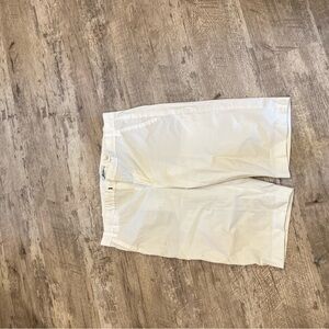 Vince classic white walking shorts